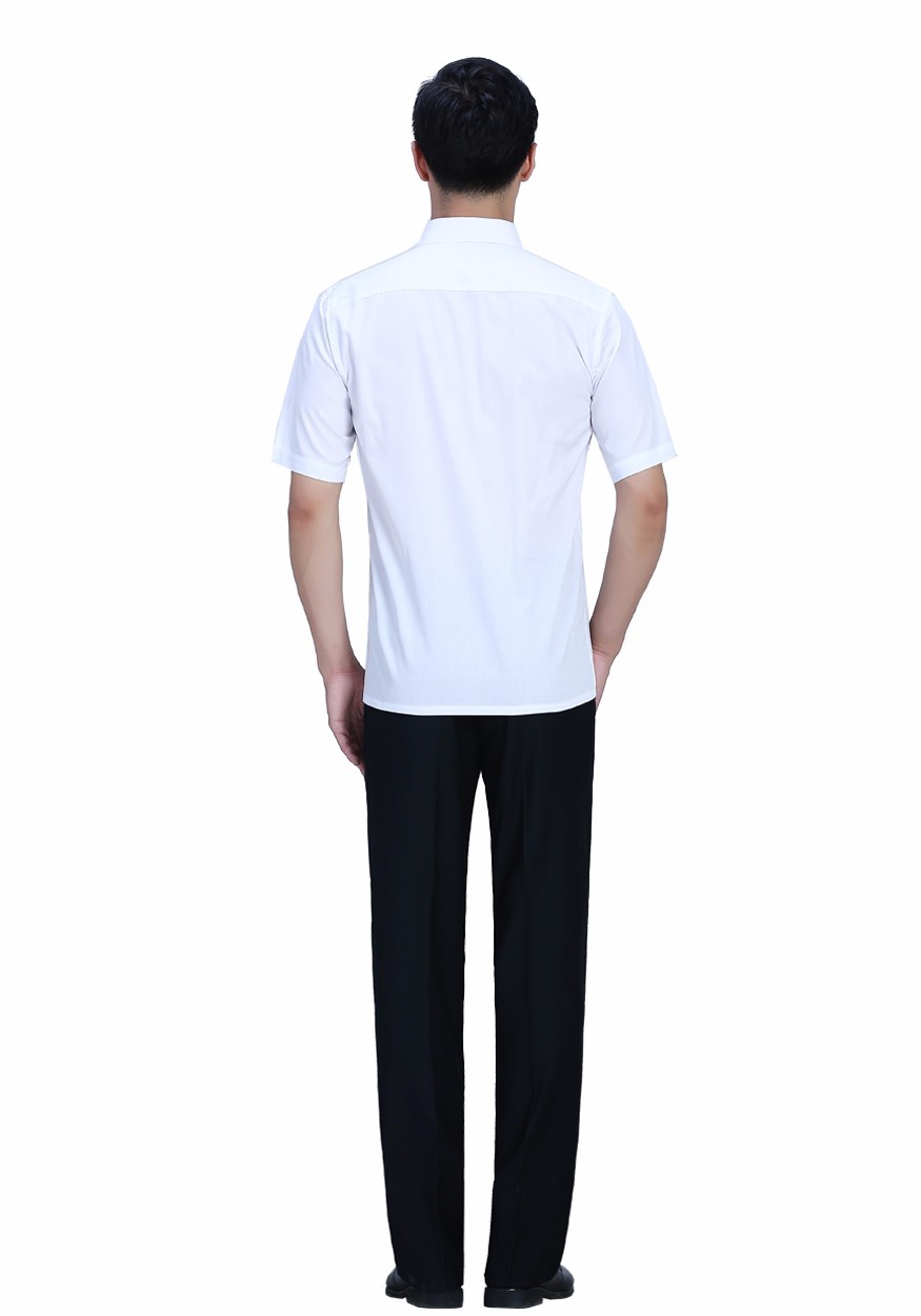 白色正常款衬衫短袖衬衫